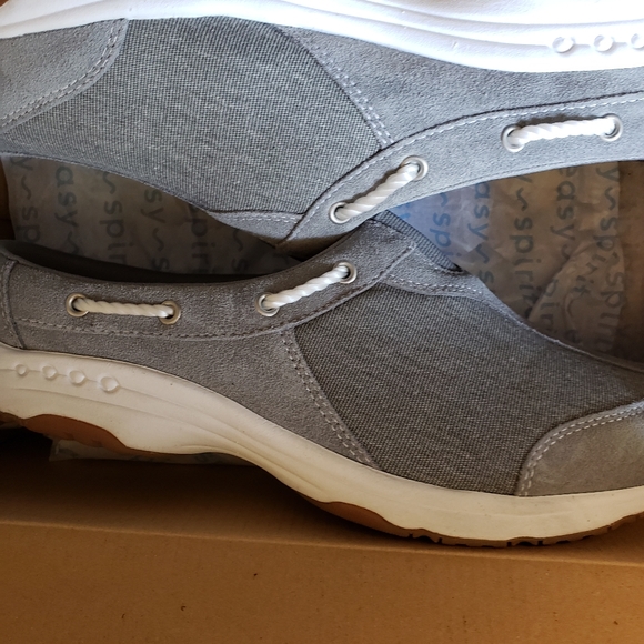 Easy Spirit slip on 👟 - Picture 1 of 5